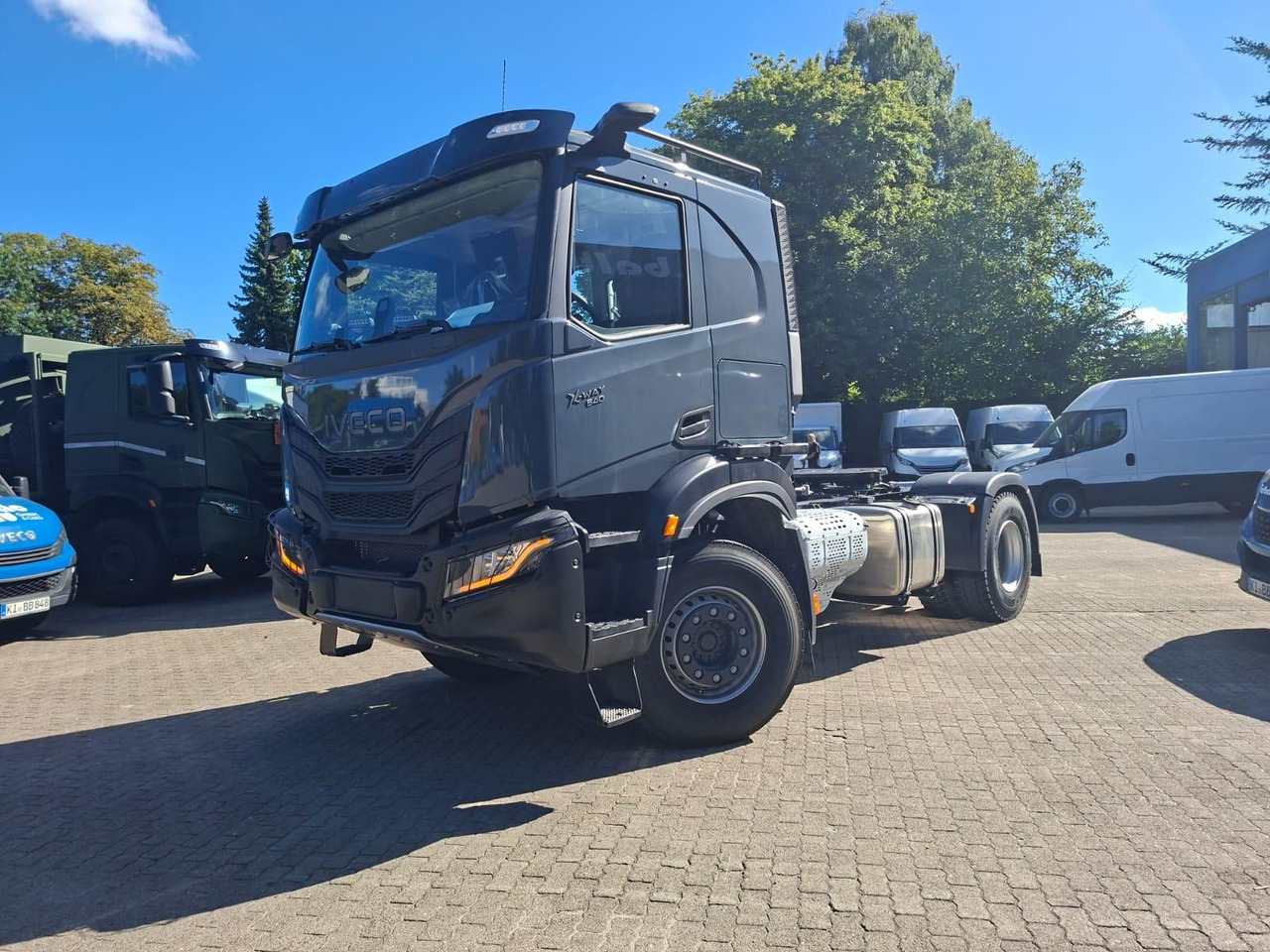 Iveco X-Way AT440X54 T/P 540PS 397 kW (540 PS), Aut... - Nyergesvontató: 1 kép. Iveco X-Way AT440X54 T/P 540PS 397 kW (540 PS), Aut... - Nyergesvontató: 1 kép.