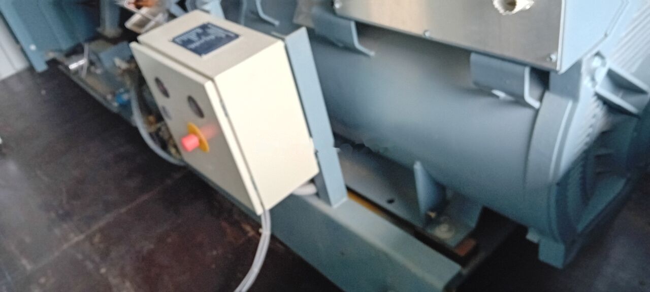Új Áramfejlesztő MAN MAN Generator Set Stamford 640 KW 800 KVA Diesel, 2017 Model, 931 HP, 8000 kg, Low Hours, For Sale in Poland: 24 kép.