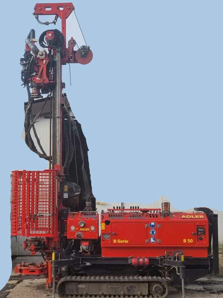 Adler B50 – Well drilling rig / Brunnenbohrgerät - Fúrógép: 1 kép. Adler B50 – Well drilling rig / Brunnenbohrgerät - Fúrógép: 1 kép.