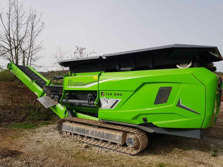 Franzoi TAZ280 – Shredder / Schredder - Ipari aprítógép: 1 kép. Franzoi TAZ280 – Shredder / Schredder - Ipari aprítógép: 1 kép.