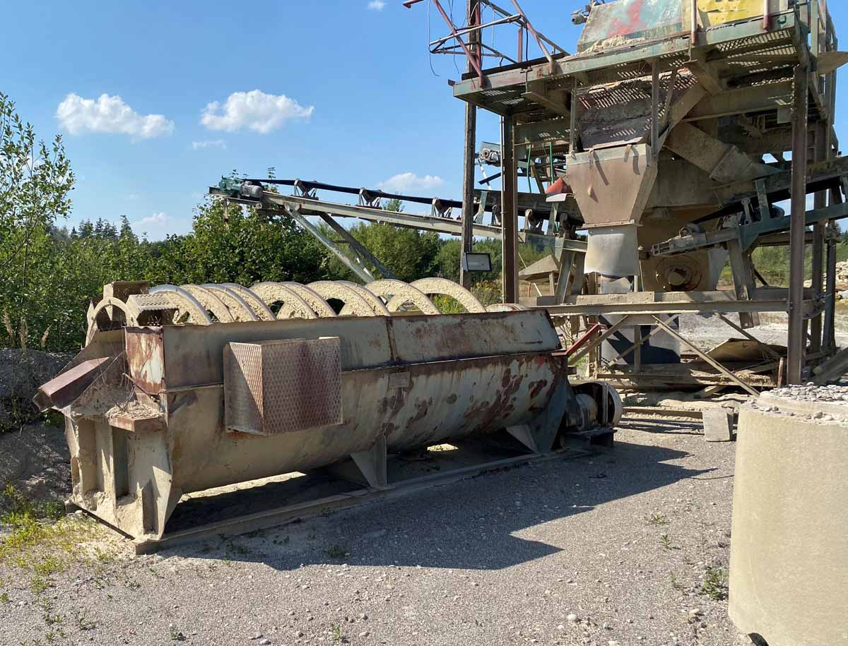Gravel washing plant / Kies-Waschanlage - Osztályozó berendezés: 2 kép. Gravel washing plant / Kies-Waschanlage - Osztályozó berendezés: 2 kép.