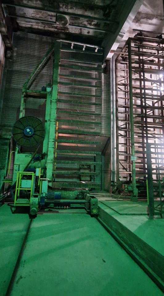 Henke Variant 140/115/50 – Fully automatic block production line / Vollautomatische Steinfertigungsanlage - Betonipari gép: 4 kép. Henke Variant 140/115/50 – Fully automatic block production line / Vollautomatische Steinfertigungsanlage - Betonipari gép: 4 kép.