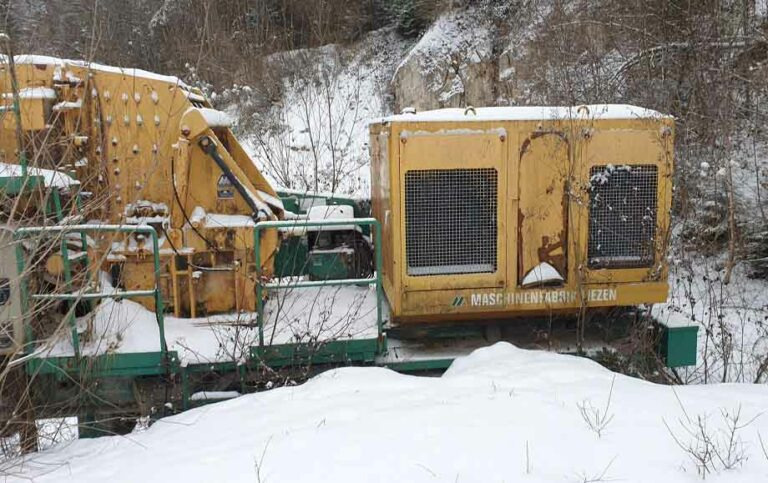 MFL Liezen Vortex 10-10-4BMT – Wheel mobile Impact crusher / Radmobiler Prallbrecher - Röpítő törő: 1 kép. MFL Liezen Vortex 10-10-4BMT – Wheel mobile Impact crusher / Radmobiler Prallbrecher - Röpítő törő: 1 kép.