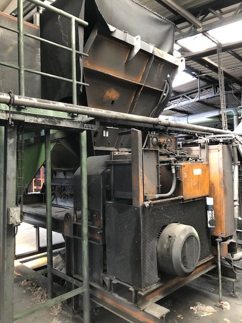 Thoma – asphalt crusher / Asphaltbrecher - Aszfaltozó gép: 3 kép. Thoma – asphalt crusher / Asphaltbrecher - Aszfaltozó gép: 3 kép.