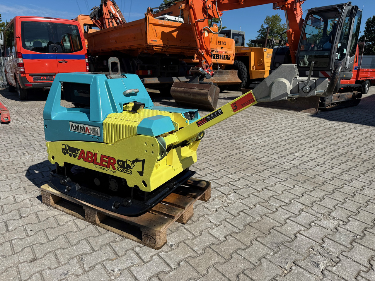 Ammann AVH 100-20 Rüttelplatte E-Start - Lapvibrátor: 5 kép. Ammann AVH 100-20 Rüttelplatte E-Start - Lapvibrátor: 5 kép.