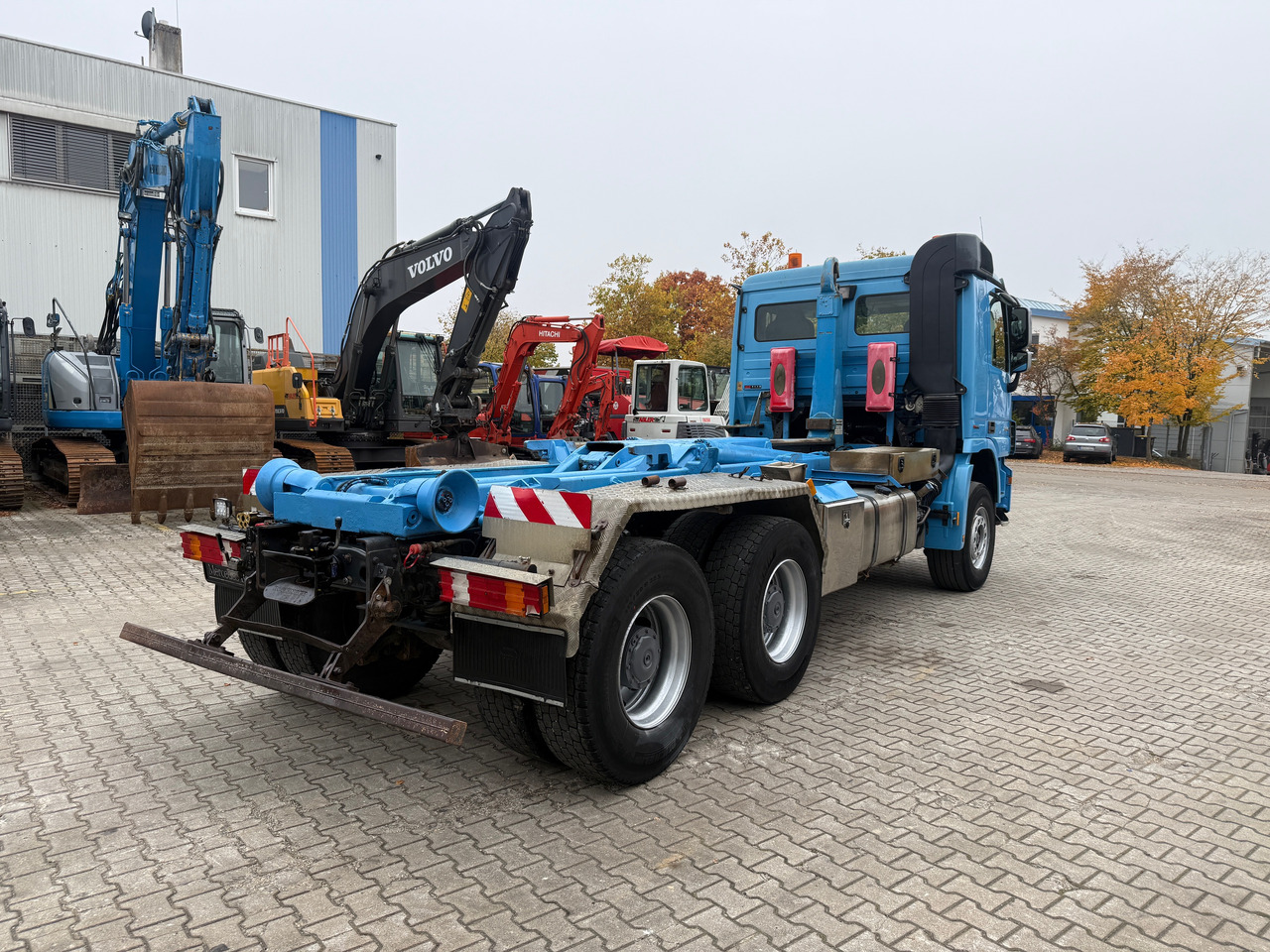 Mercedes-Benz 2646 Actros Abrollkipper Meiller AHK - Egyéb gépek: 5 kép. Mercedes-Benz 2646 Actros Abrollkipper Meiller AHK - Egyéb gépek: 5 kép.