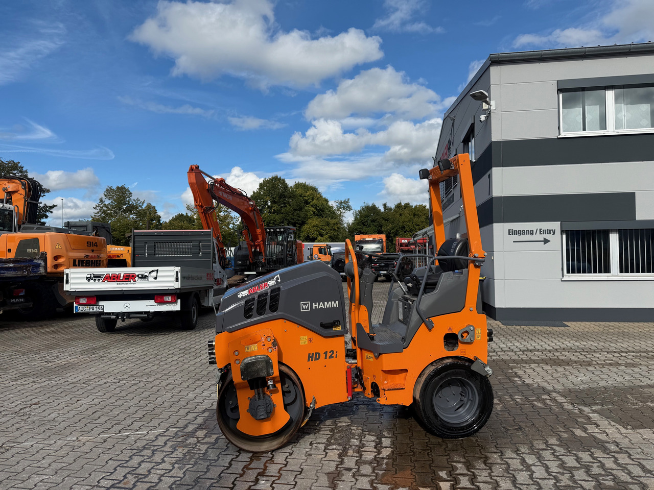 HAMM HD 12i VT Kombiwalze neues Modell! - Úthenger: 4 kép. HAMM HD 12i VT Kombiwalze neues Modell! - Úthenger: 4 kép.