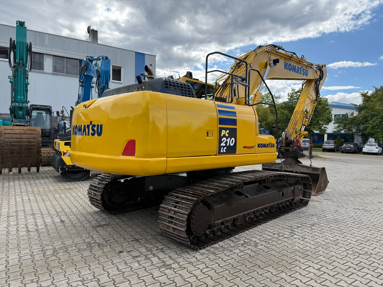 Komatsu PC210 LC-10 Kettenbagger MS21 Kamera - Kotrógép: 4 kép. Komatsu PC210 LC-10 Kettenbagger MS21 Kamera - Kotrógép: 4 kép.