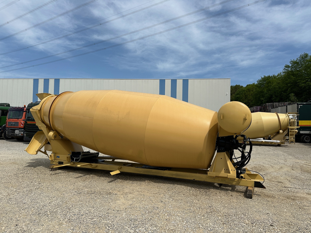 Liebherr HTM1204 Betonmischer Aufbau 12 m3 UNBENUTZT - Mixerdob: 2 kép. Liebherr HTM1204 Betonmischer Aufbau 12 m3 UNBENUTZT - Mixerdob: 2 kép.