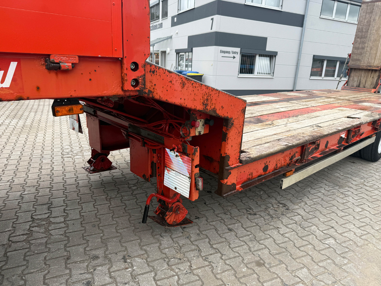 Félpótkocsi mélybölcsős Müller Mitteltal TS3 Tieflader Auflieger mit hydr. Rampen: 16 kép.