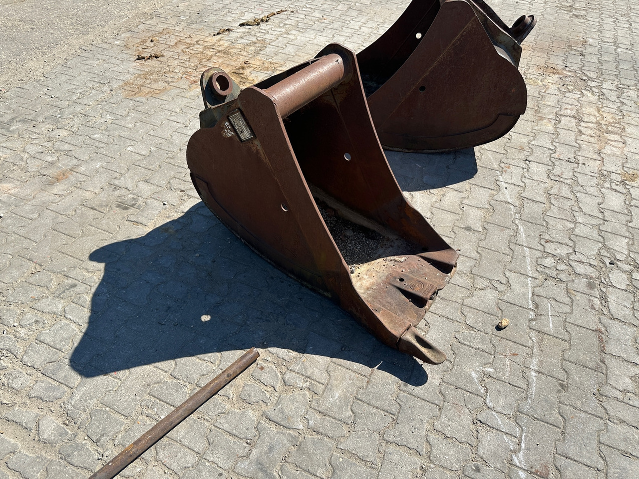 Tieflöffel 30cm Mantovanibenne - Kotró kanál - Építőipari gépek: 2 kép. Tieflöffel 30cm Mantovanibenne - Kotró kanál - Építőipari gépek: 2 kép.