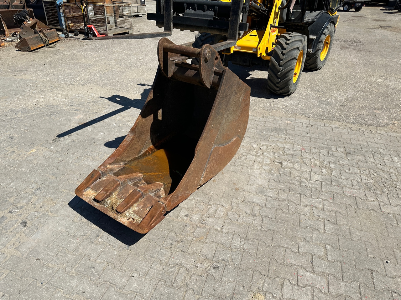 Tieflöffel 80 cm MS 10 - Kotró kanál: 2 kép. Tieflöffel 80 cm MS 10 - Kotró kanál: 2 kép.