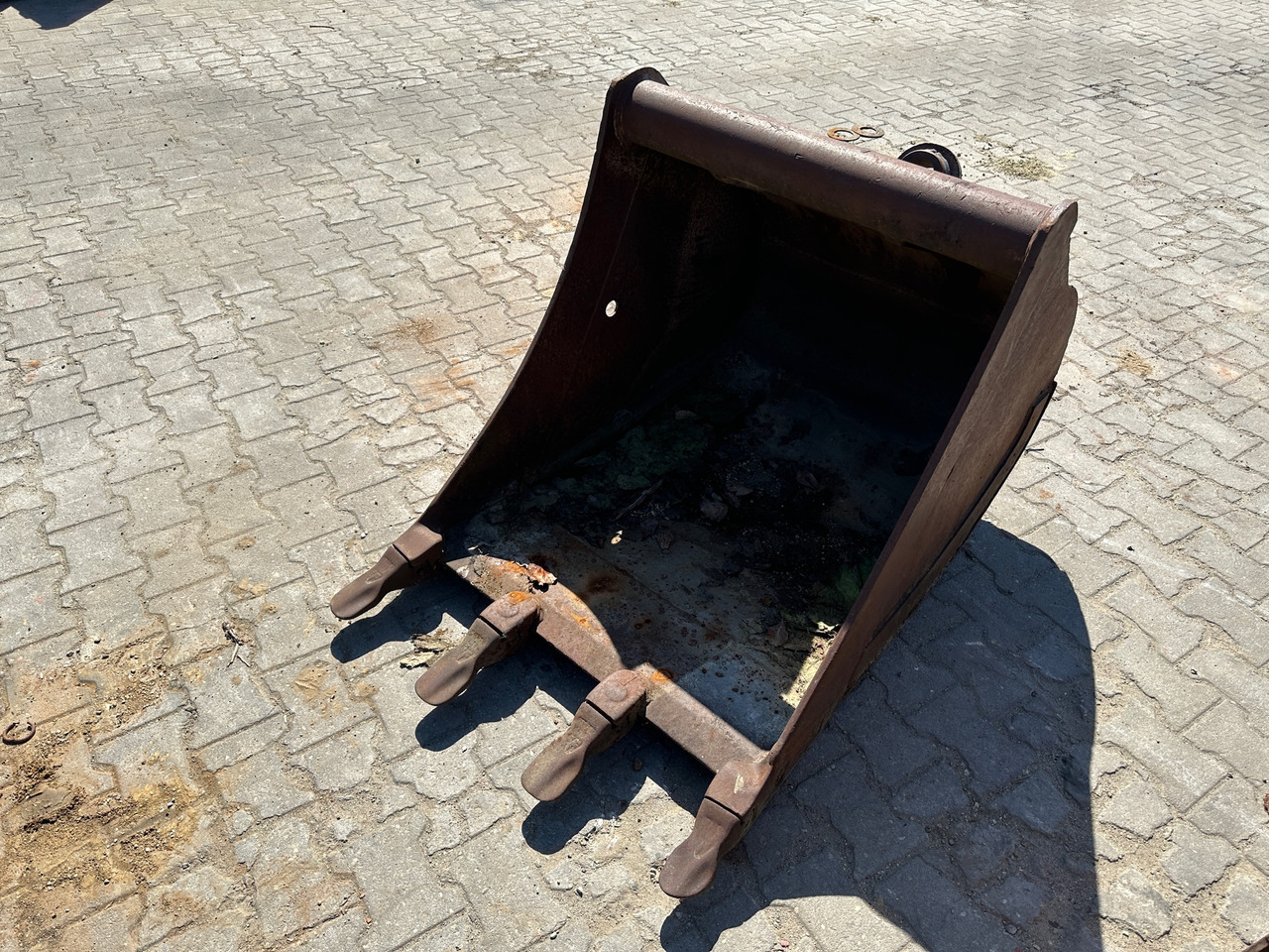 Tieflöffel Mantovanibenne 90 cm - Kotró kanál - Építőipari gépek: 5 kép. Tieflöffel Mantovanibenne 90 cm - Kotró kanál - Építőipari gépek: 5 kép.