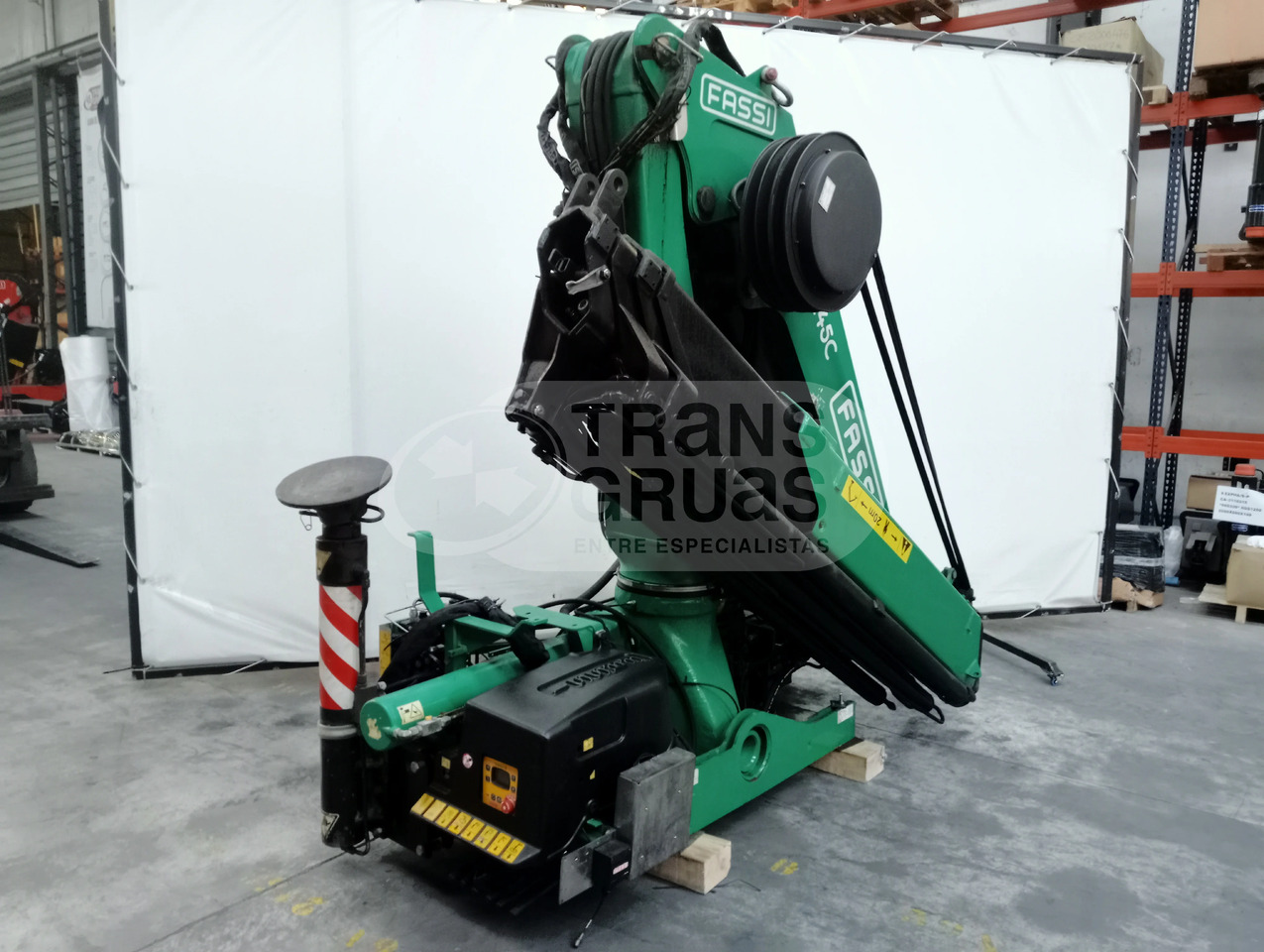 Grúa Fassi F245AC.0.24 E-ACTIVE - Rakodódaru - Teherautó: 2 kép. Grúa Fassi F245AC.0.24 E-ACTIVE - Rakodódaru - Teherautó: 2 kép.