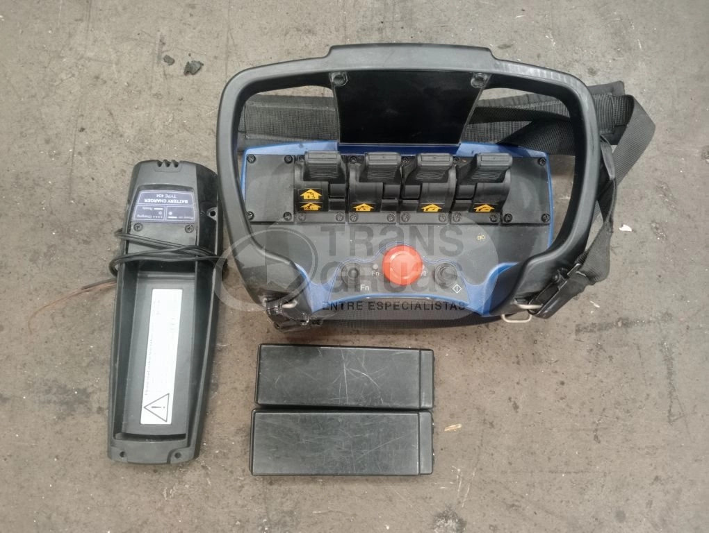 Grúa Fassi F26A.0.23 active - Rakodódaru - Teherautó: 2 kép. Grúa Fassi F26A.0.23 active - Rakodódaru - Teherautó: 2 kép.