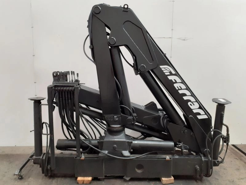 Grúa Ferrari F708 - Rakodódaru - Teherautó: 4 kép. Grúa Ferrari F708 - Rakodódaru - Teherautó: 4 kép.