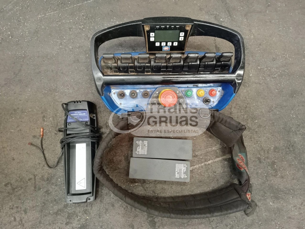 Grúa HMF 4020-K6 - Rakodódaru - Teherautó: 4 kép. Grúa HMF 4020-K6 - Rakodódaru - Teherautó: 4 kép.