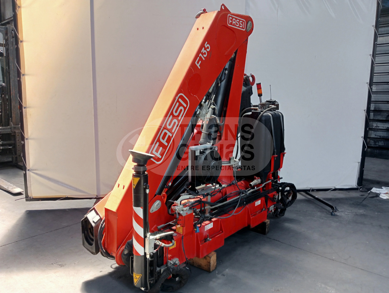 Grúa hidráulica Fassi F135A.0.25 E-ACTIVE - Rakodódaru: 5 kép. Grúa hidráulica Fassi F135A.0.25 E-ACTIVE - Rakodódaru: 5 kép.