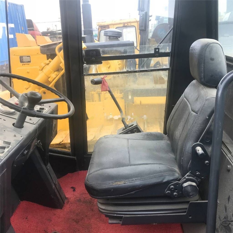 BOMAG BW 217 D-2 - Talajtömörítő: 3 kép. BOMAG BW 217 D-2 - Talajtömörítő: 3 kép.