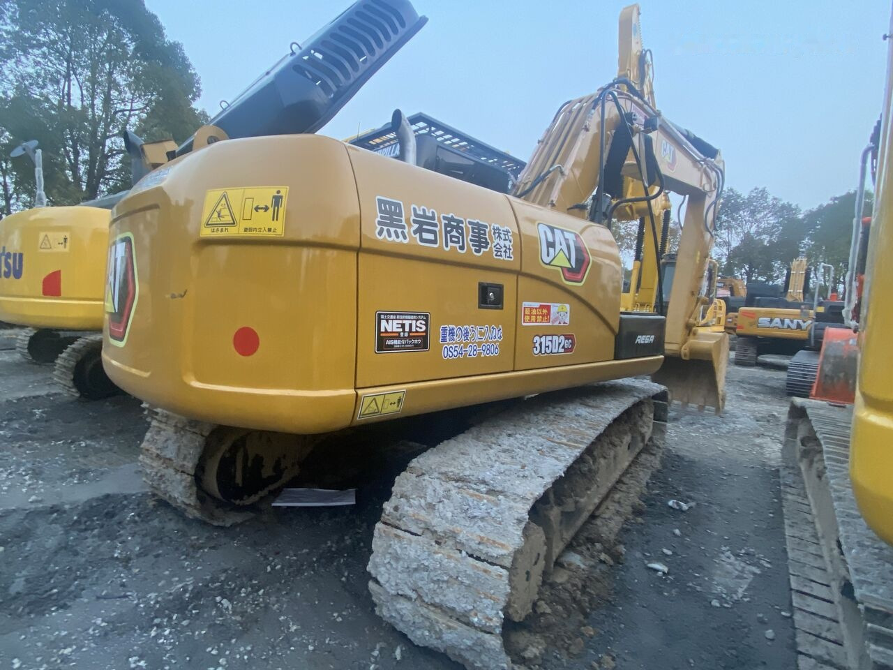 Lánctalpas kotró Caterpillar 315D2GC: 13 kép.