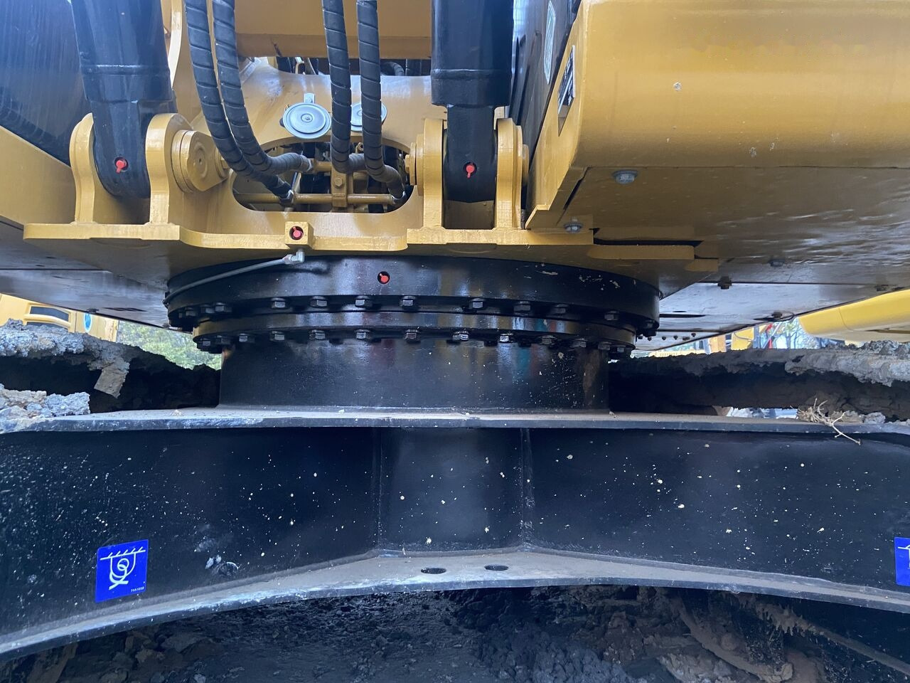 Lánctalpas kotró Caterpillar 315D2GC: 12 kép.