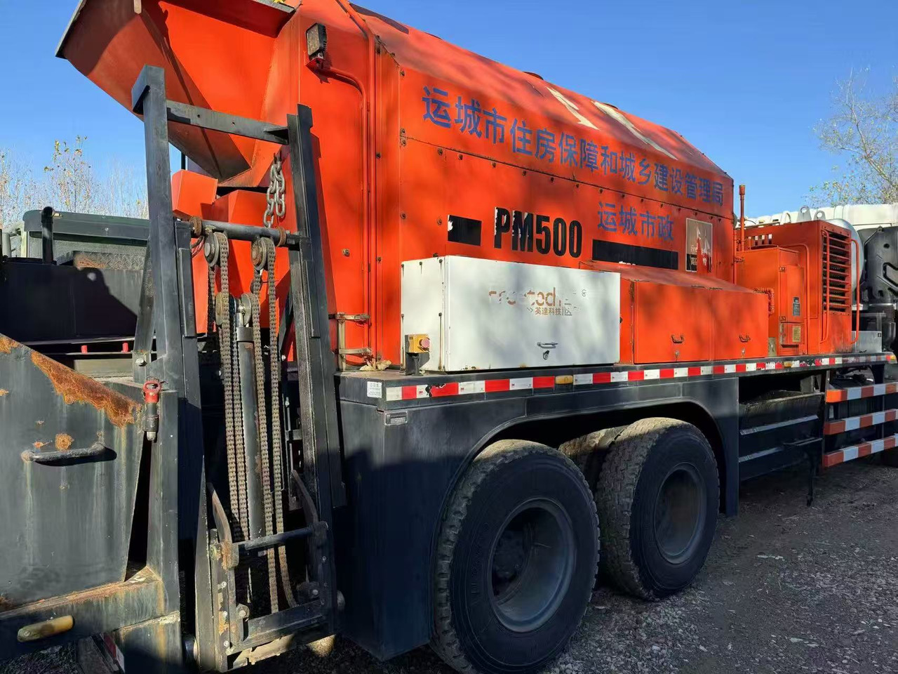 DongFeng DFL1250A12 - Elektromos kishaszonjármű: 5 kép. DongFeng DFL1250A12 - Elektromos kishaszonjármű: 5 kép.