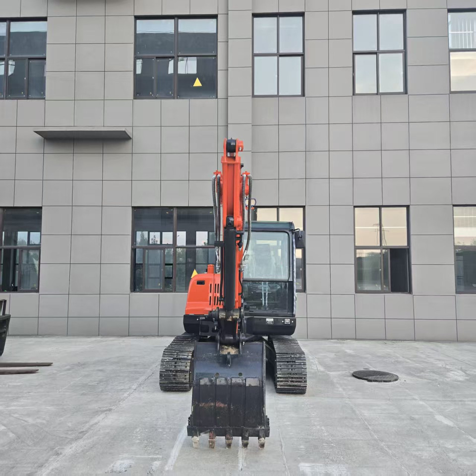 Doosan DX60 - Minikotró: 5 kép. Doosan DX60 - Minikotró: 5 kép.