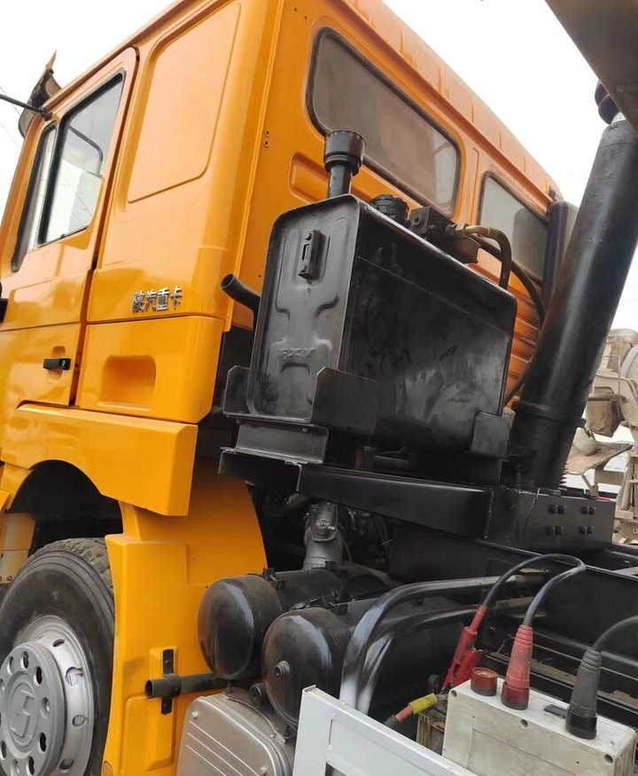 F3000 - Billenőplatós teherautó: 3 kép. F3000 - Billenőplatós teherautó: 3 kép.