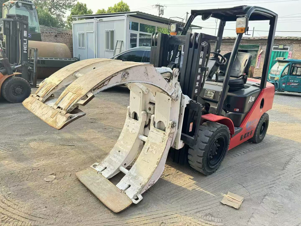 HangCha A30 - Dízel targonca: 1 kép. HangCha A30 - Dízel targonca: 1 kép.