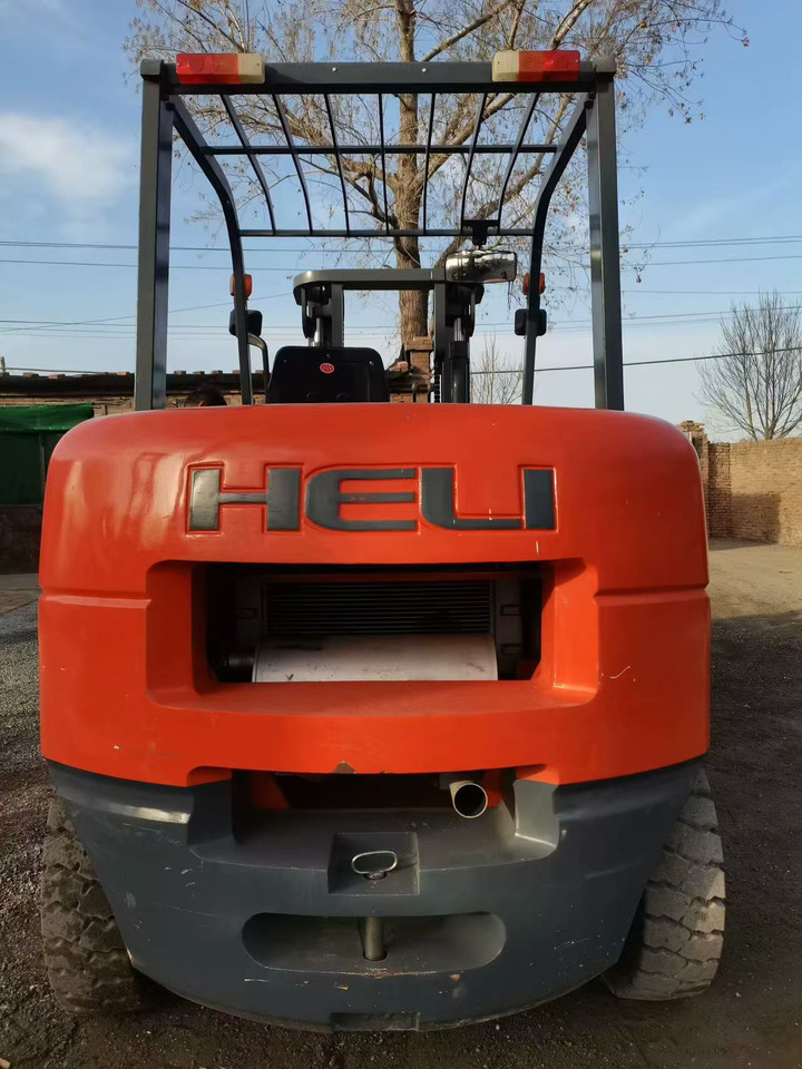 HeLi H50 - Dízel targonca: 4 kép. HeLi H50 - Dízel targonca: 4 kép.