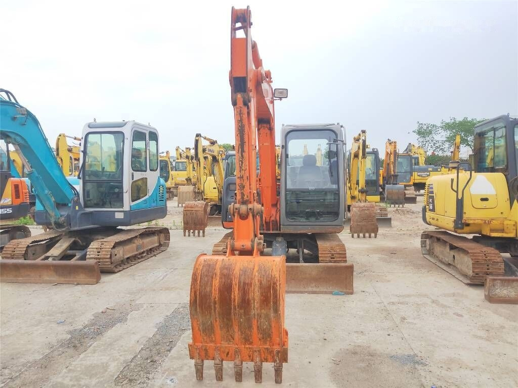 Hitachi ZX60 - Minikotró: 4 kép. Hitachi ZX60 - Minikotró: 4 kép.