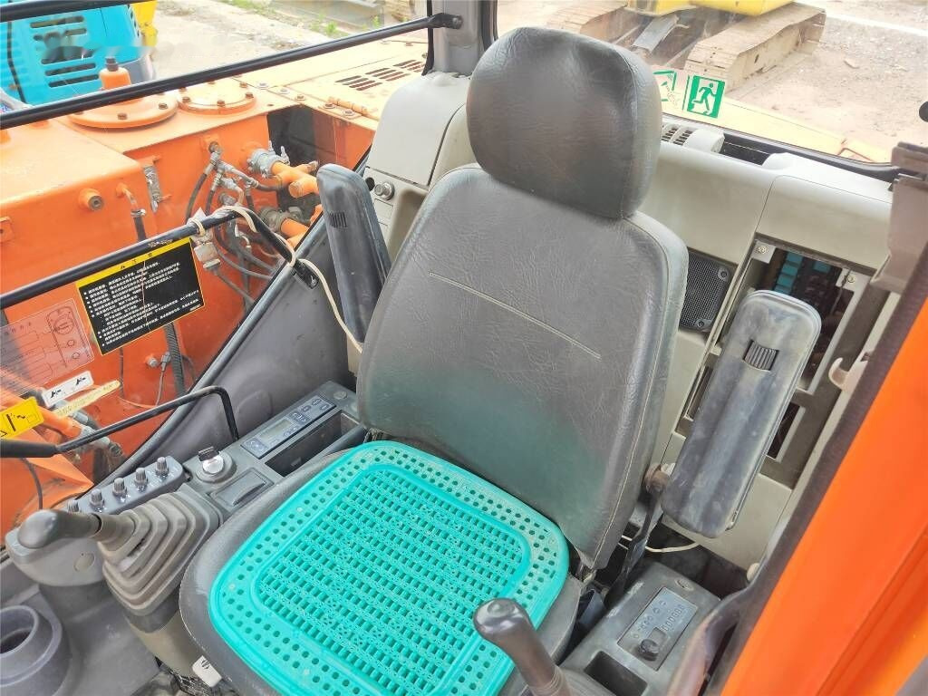 Hitachi ZX60 - Minikotró: 5 kép. Hitachi ZX60 - Minikotró: 5 kép.