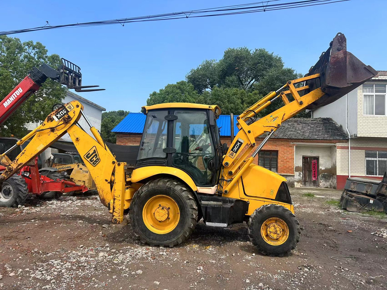 JCB 3CX - Kotrórakodó: 1 kép. JCB 3CX - Kotrórakodó: 1 kép.
