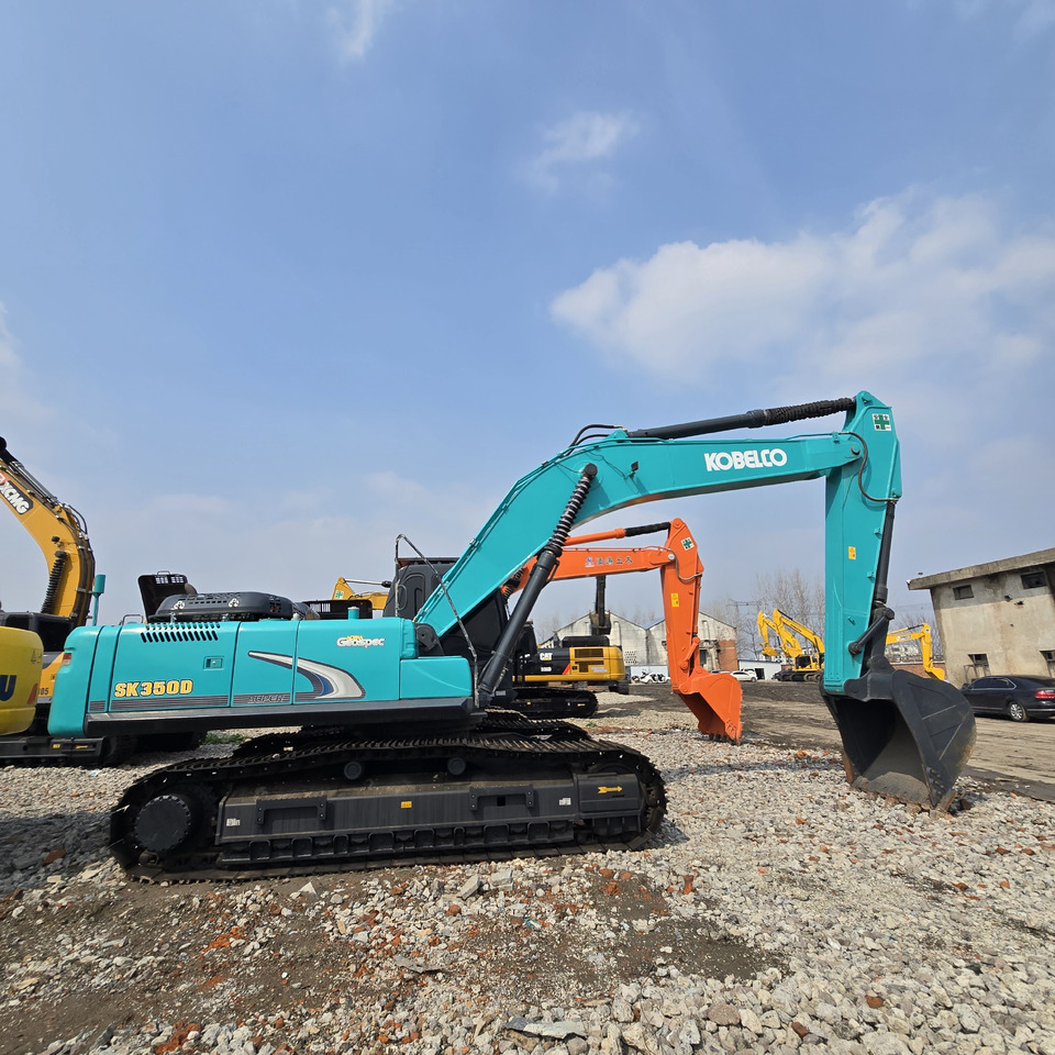 KOBELCO SK350D - Kotrógép: 3 kép. KOBELCO SK350D - Kotrógép: 3 kép.