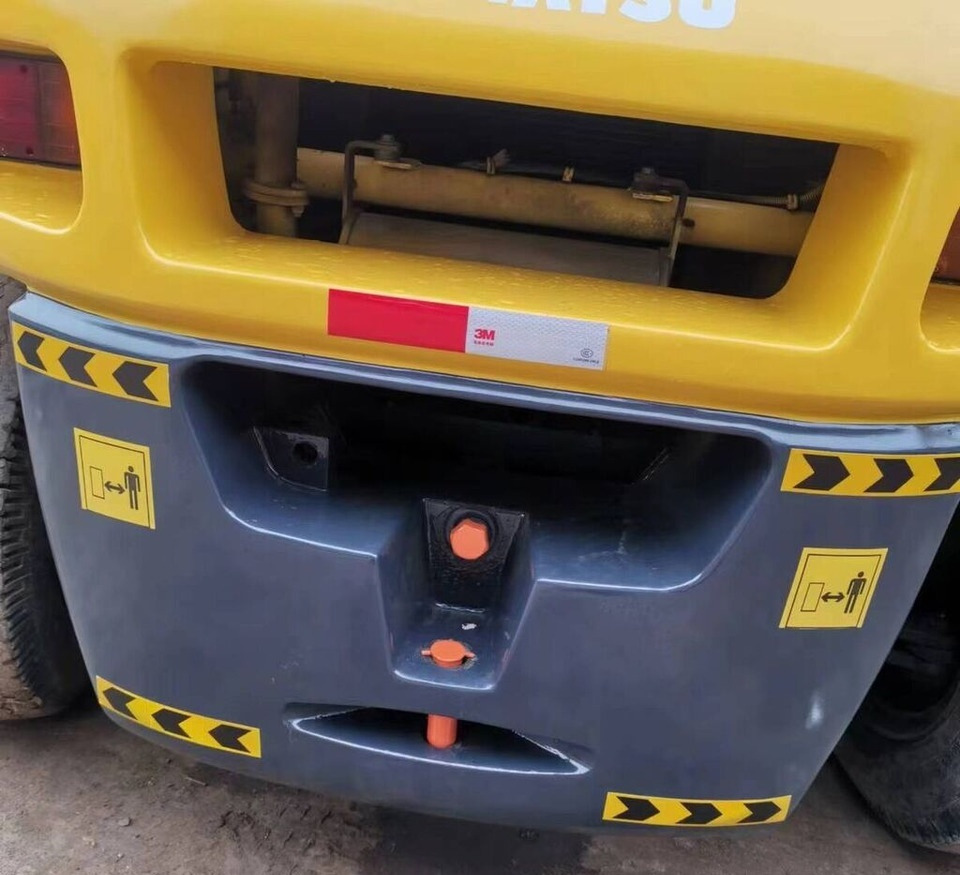 Komatsu FD70-7 - Dízel targonca: 3 kép. Komatsu FD70-7 - Dízel targonca: 3 kép.