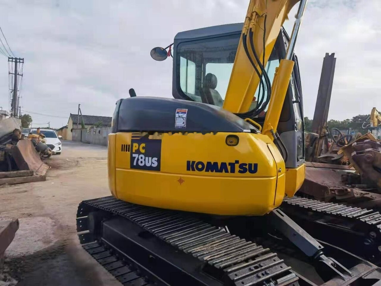 Komatsu PC78US - Minikotró: 5 kép. Komatsu PC78US - Minikotró: 5 kép.