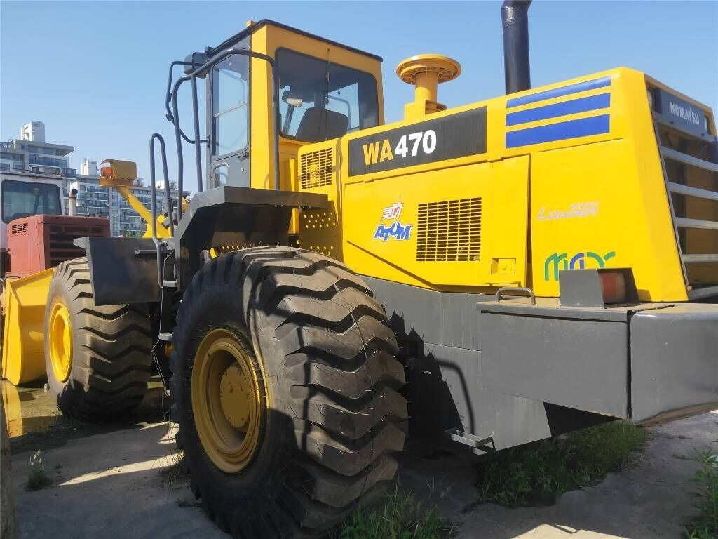 Komatsu WA470 - Gumikerekes homlokrakodó: 5 kép. Komatsu WA470 - Gumikerekes homlokrakodó: 5 kép.