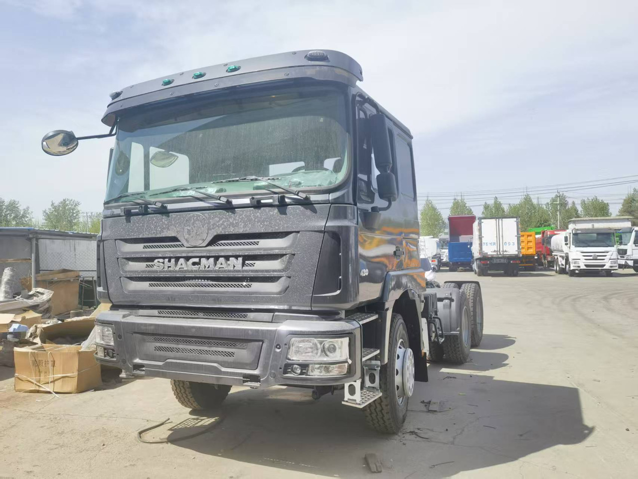 Shacman 430 - Nyergesvontató: 1 kép. Shacman 430 - Nyergesvontató: 1 kép.