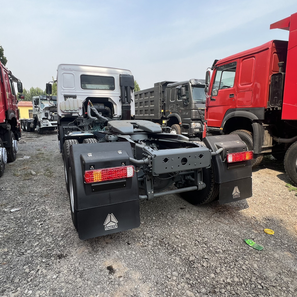 Nyergesvontató Sinotruk HOWO 371 Tractor: 6 kép.