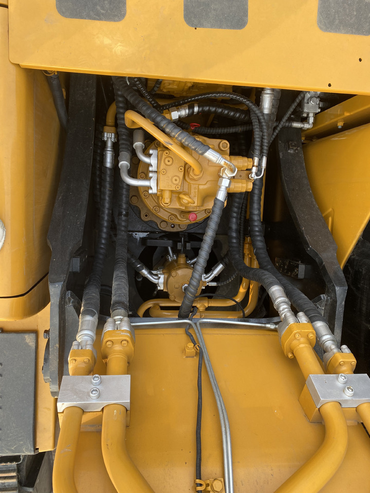 Kotrógép SANY SY215C: 11 kép.