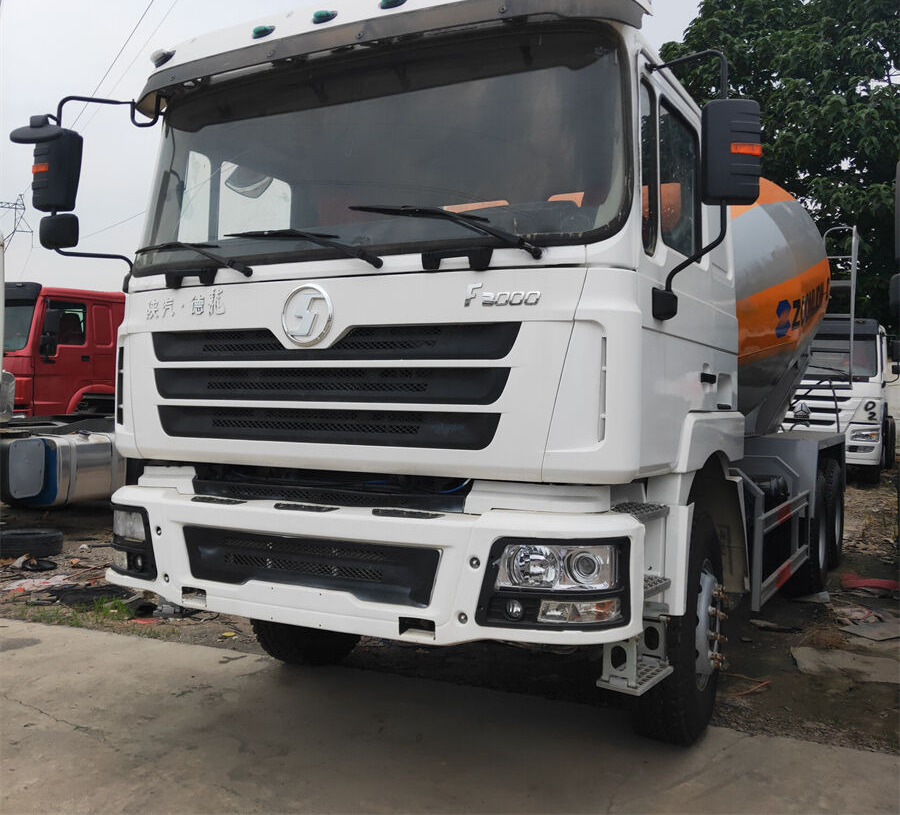 Shacman F3000 - Betonmixer: 1 kép. Shacman F3000 - Betonmixer: 1 kép.