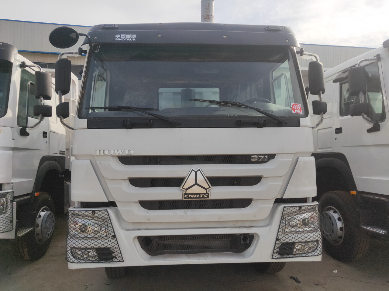 Billenőplatós teherautó Sinotruk HOWO 371 6*4  Dump truck: 8 kép.