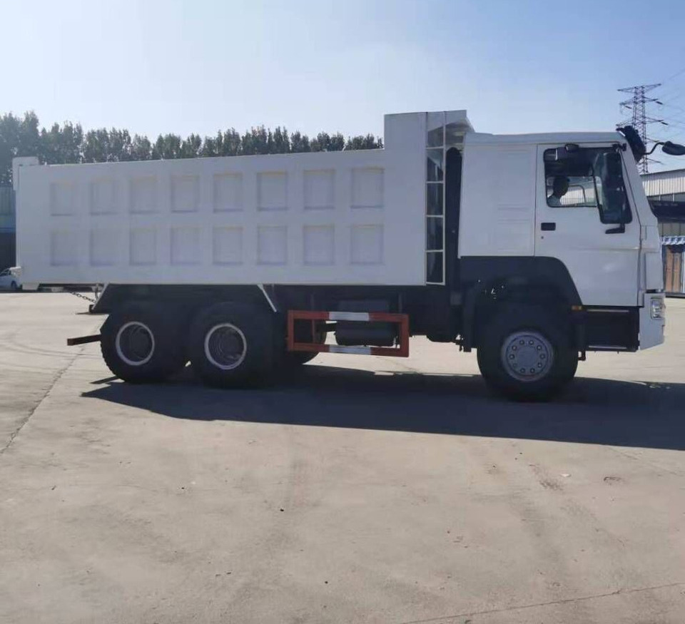 Sinotruk HOWO 6*4 Dump truck - Billenőplatós teherautó: 5 kép. Sinotruk HOWO 6*4 Dump truck - Billenőplatós teherautó: 5 kép.