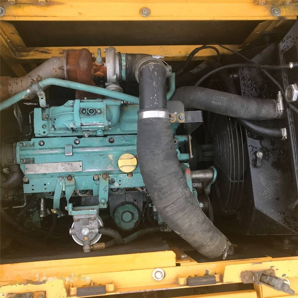 Volvo EC 140 B LC - Lánctalpas kotró: 4 kép. Volvo EC 140 B LC - Lánctalpas kotró: 4 kép.