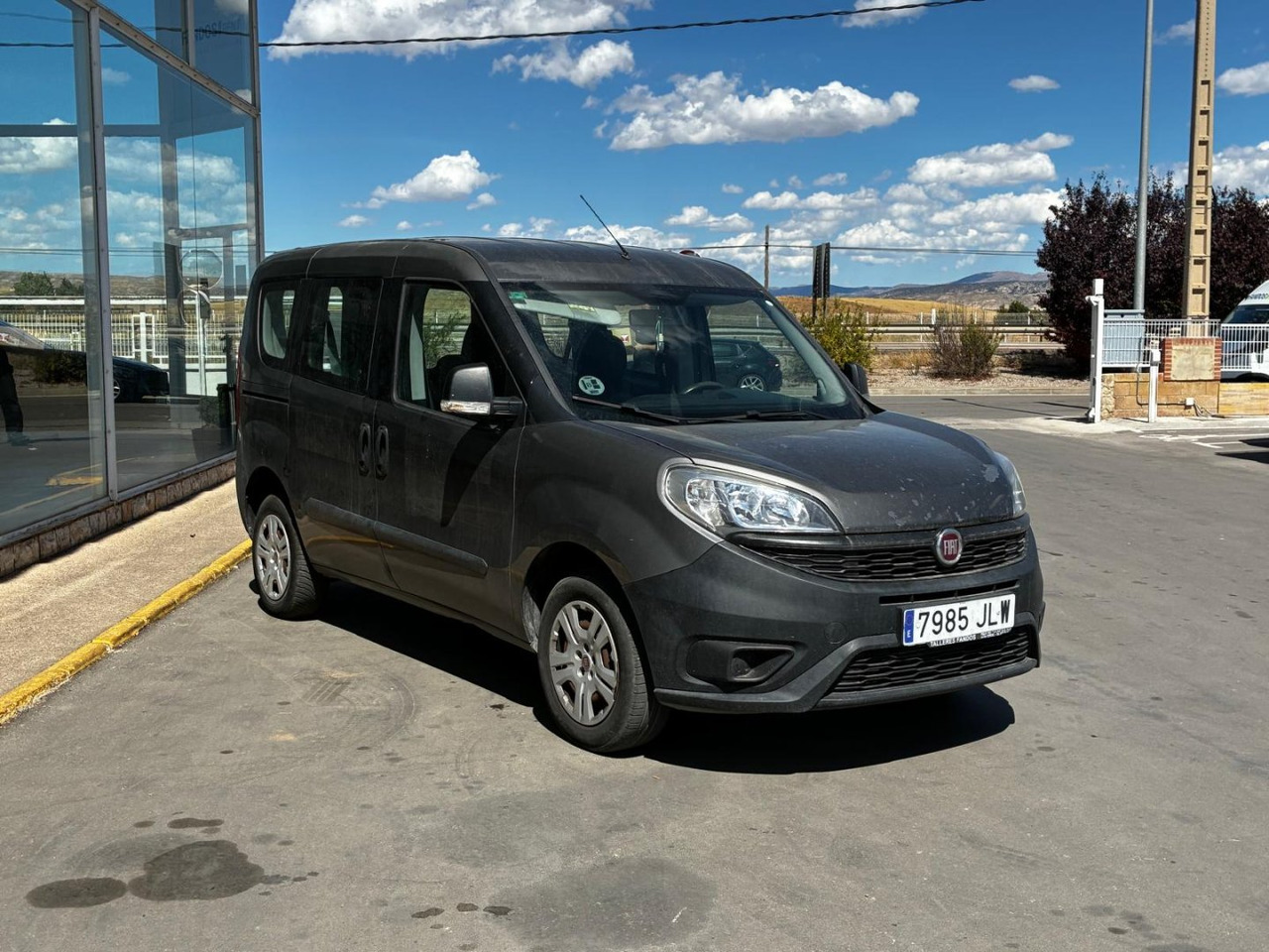 Furgón Fiat Dobló 5 plazas - Furgon: 3 kép. Furgón Fiat Dobló 5 plazas - Furgon: 3 kép.
