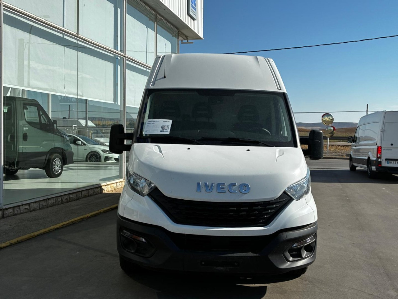 Furgón IVECO 35S14 V 16m3 - Furgon: 2 kép. Furgón IVECO 35S14 V 16m3 - Furgon: 2 kép.