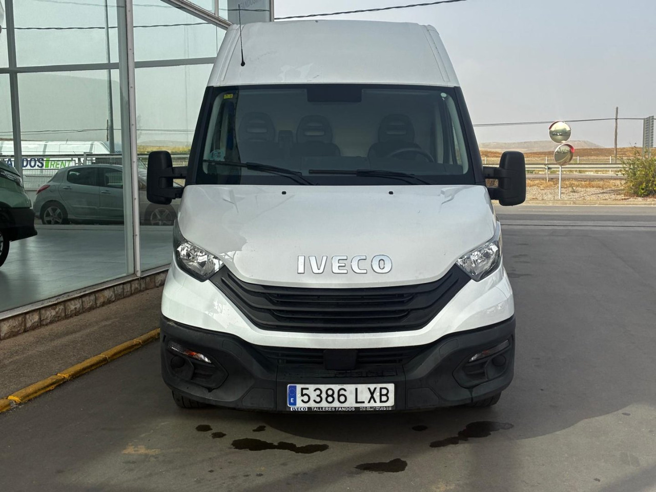 Furgón IVECO 35S16 V 12m3 - Furgon: 2 kép. Furgón IVECO 35S16 V 12m3 - Furgon: 2 kép.