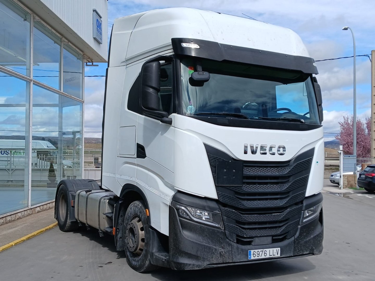 Cabeza Tractora IVECO 460 AUTOMATICO INTARDER ADR - Nyergesvontató: 3 kép. Cabeza Tractora IVECO 460 AUTOMATICO INTARDER ADR - Nyergesvontató: 3 kép.