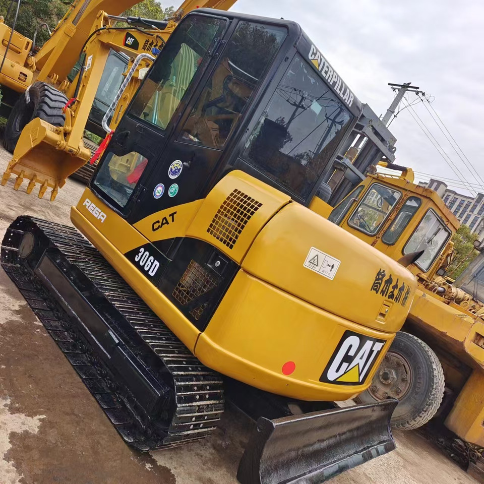 CAT 306D - Minikotró: 1 kép. CAT 306D - Minikotró: 1 kép.