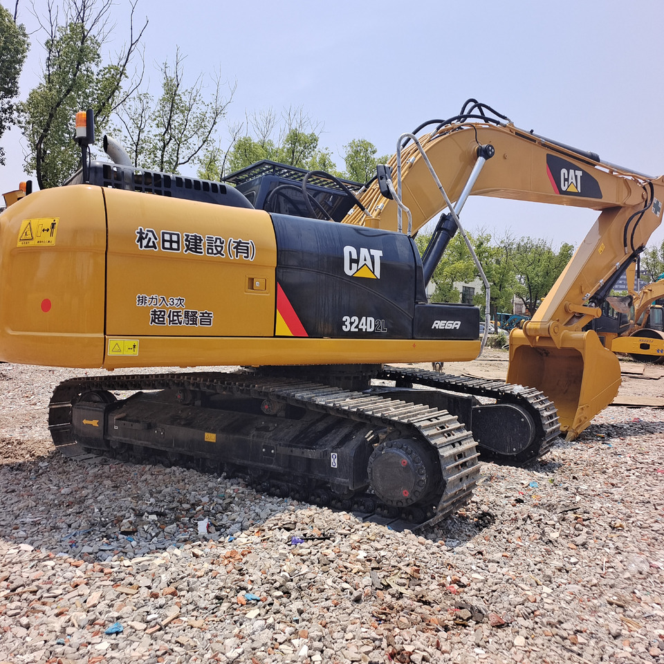 CAT 324DL CAT 324D2L - Lánctalpas kotró: 2 kép. CAT 324DL CAT 324D2L - Lánctalpas kotró: 2 kép.